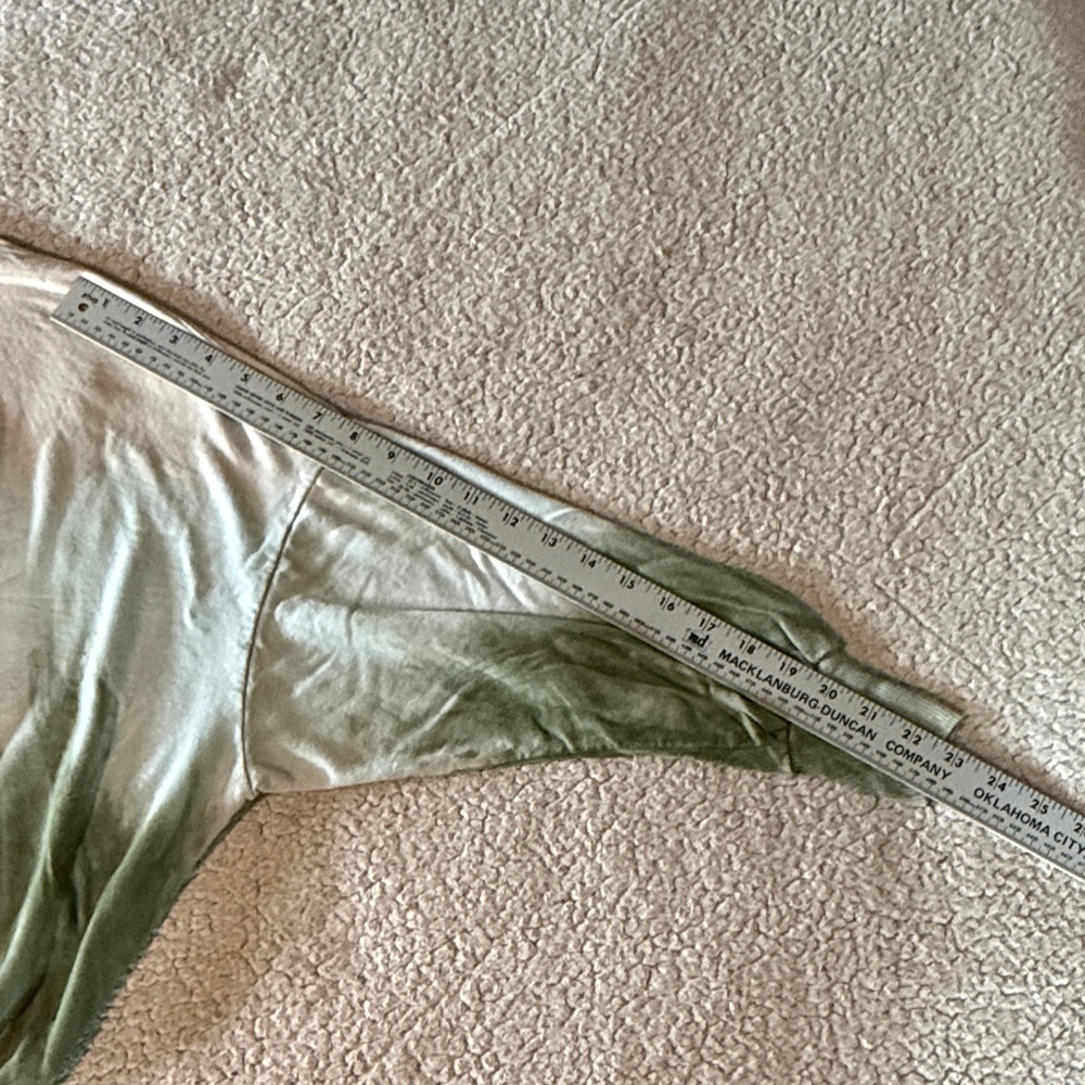 Young Fabulous & Broke Olive and Beige Ombre Sweatshirt Small - Picture 4 of 7